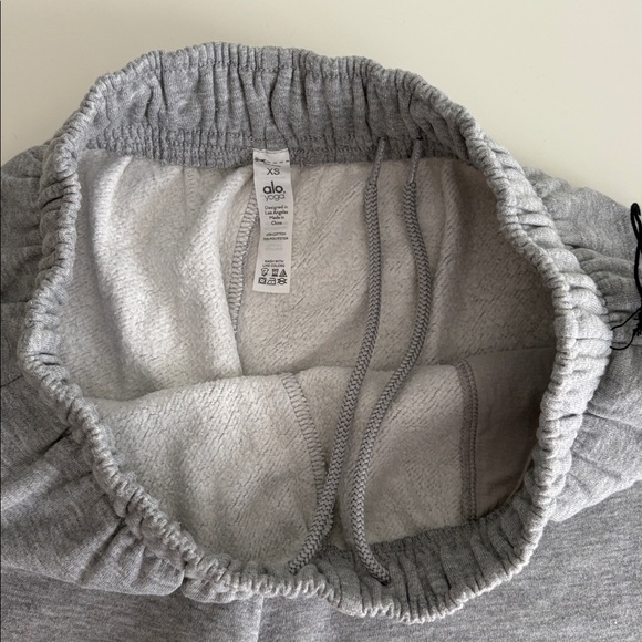NWT Alo Yoga Accolade Sweat Short Size XS - Picture 10 of 10